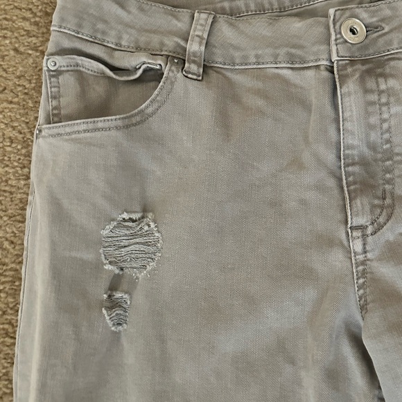 Rue 21 Grey Distressed Pants - Picture 3 of 4